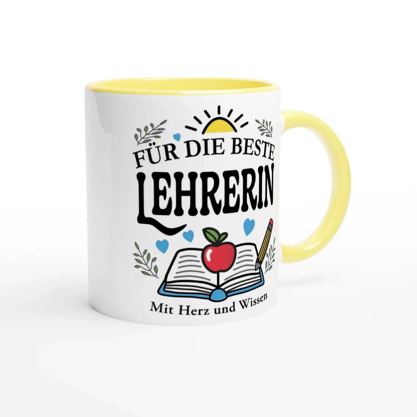 The Tasse âFĂŒr die beste Lehrerinâ by Tasse mit Herz features a white exterior, a yellow interior, and German text FĂŒr die beste Lehrerin and Mit Herz und Wissen, accompanied by illustrations of a book, apple, pencil, hearts, and sun. Its the perfekte Geschenk fĂŒr die beste Lehrerin.