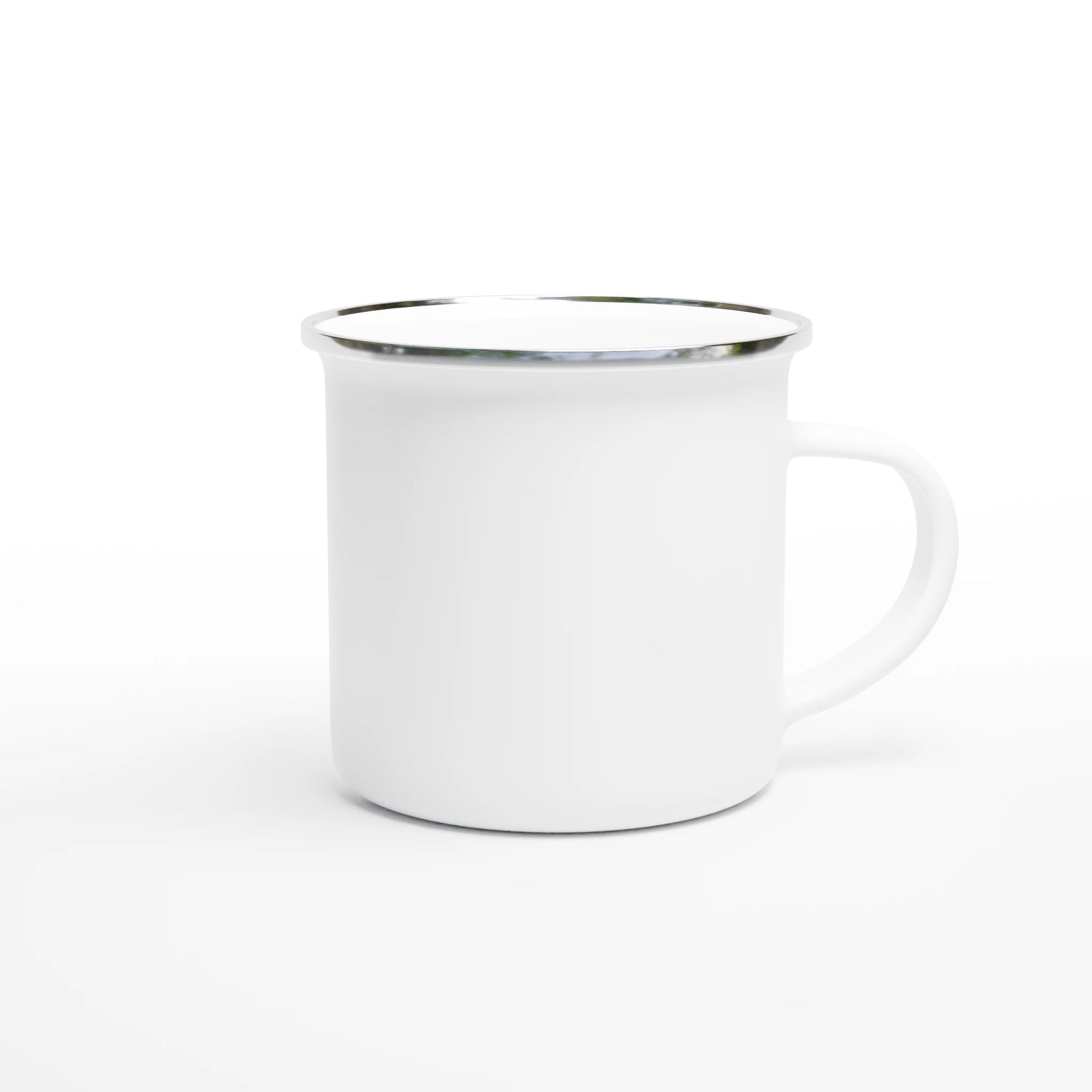 Personalisierte Emaille-Tasse in Weiß mit silbernem Rand für Outdoor-Abenteuer und individuelle Designs