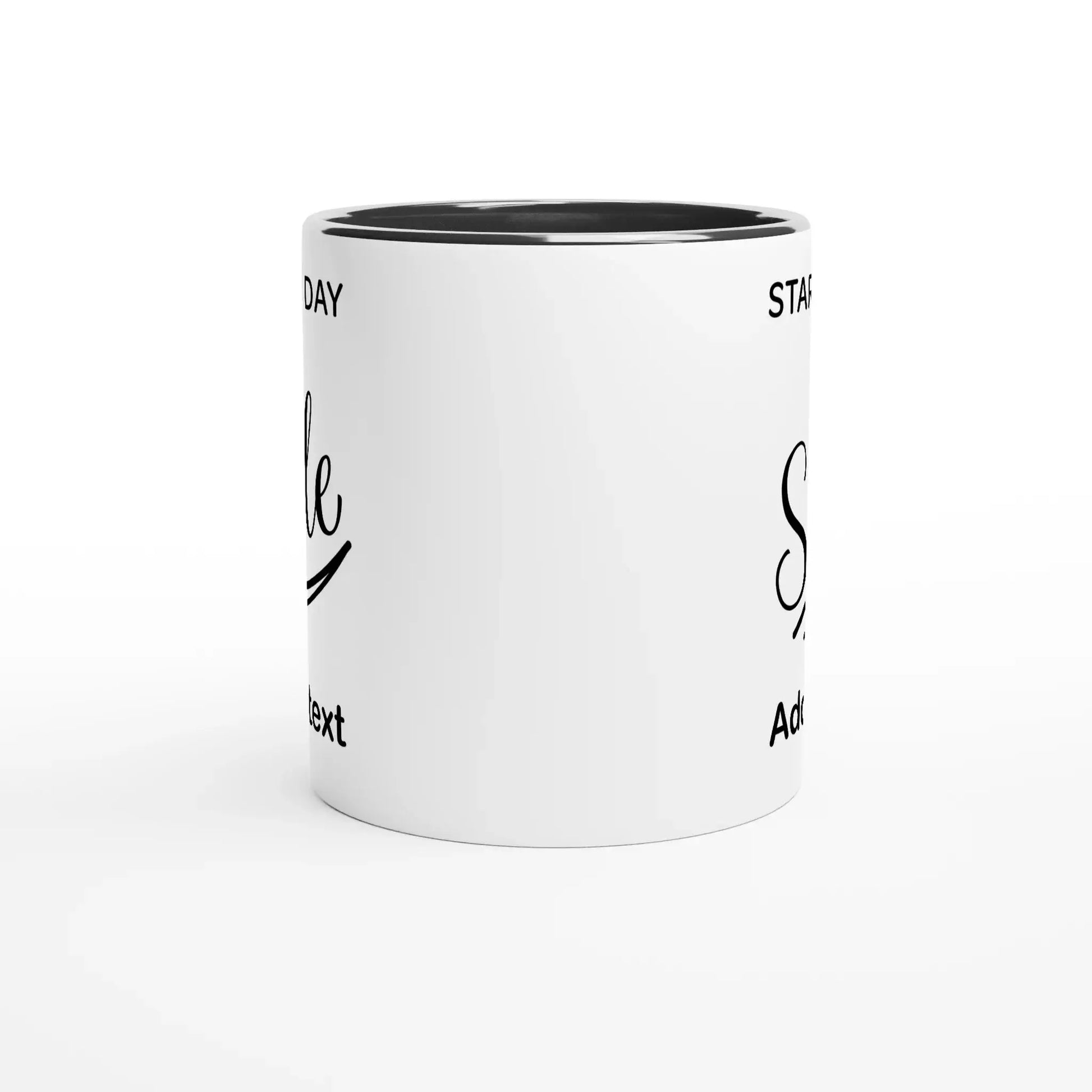 Personalisierbare Tasse mit Spruch "Start your day with a smile" für positiven Start in den Tag.